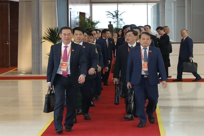 Đoàn đại biểu Đảng bộ tỉnh Thanh Hóa dự phiên bế mạc Đại hội XIV của Đảng